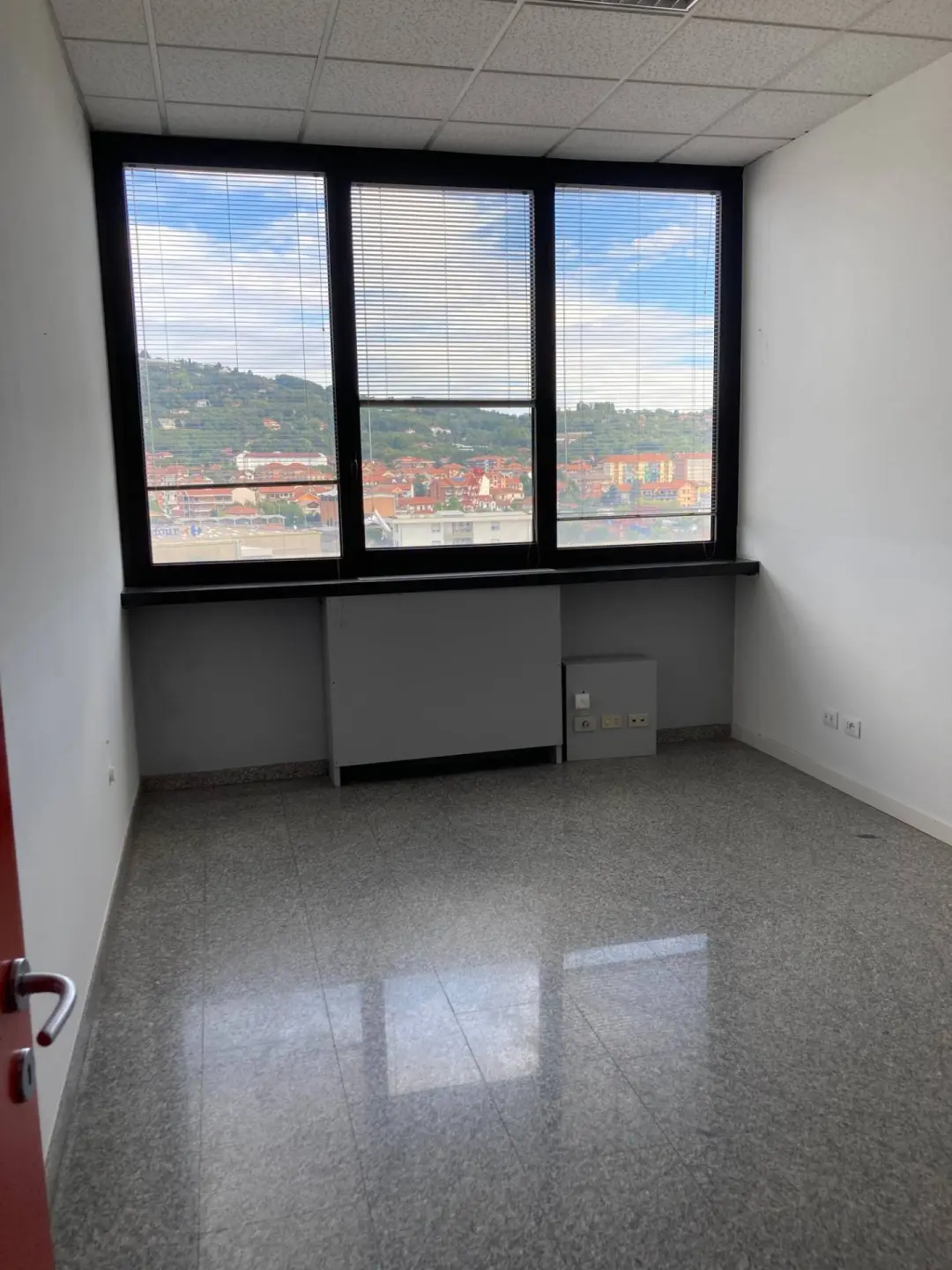 Immagine per Ufficio in affitto a Moncalieri via Bruno Buozzi 28