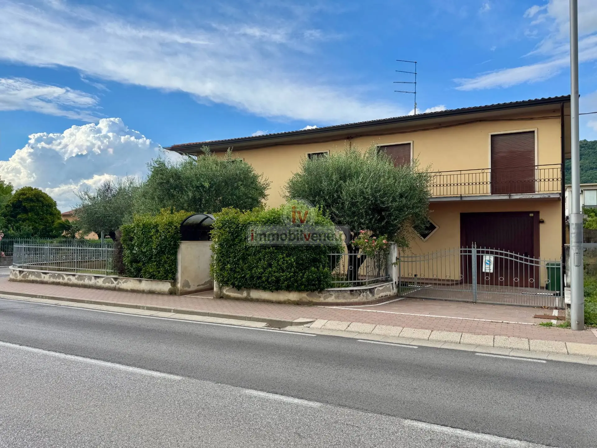 Immagine per Casa indipendente in vendita a Valdastico VIA CANTARELLA 
