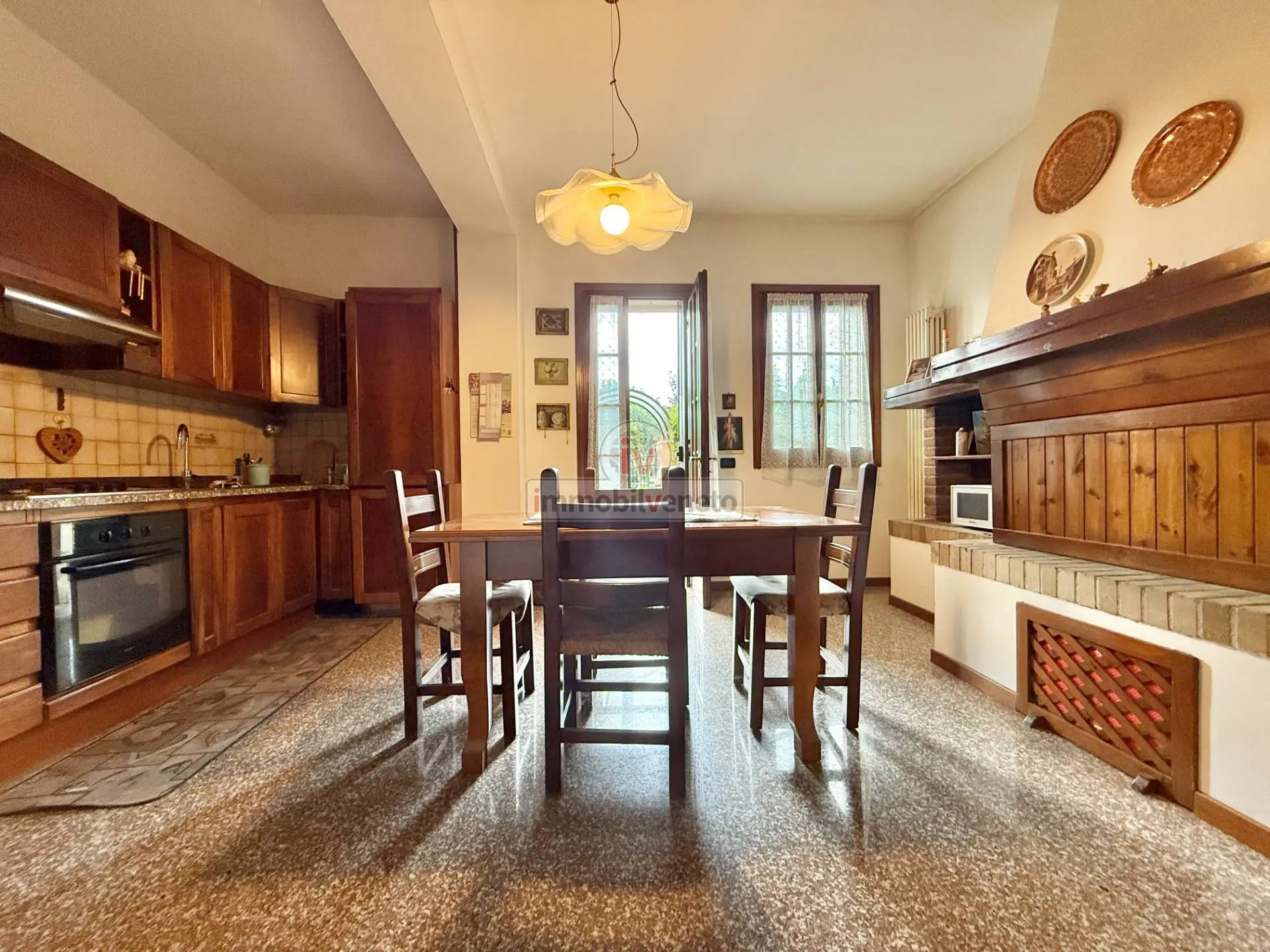 Immagine per Casa indipendente in vendita a Valdastico VIA CANTARELLA 