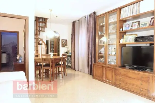 Villa via Primo Targhini 4101, Cesena