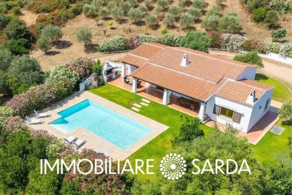 Villa via Località Surrau, Arzachena