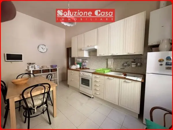 Casa Indipendente via Bari 9, Canosa Di Puglia