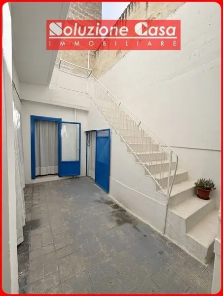 Casa Indipendente via Bari 9, Canosa Di Puglia