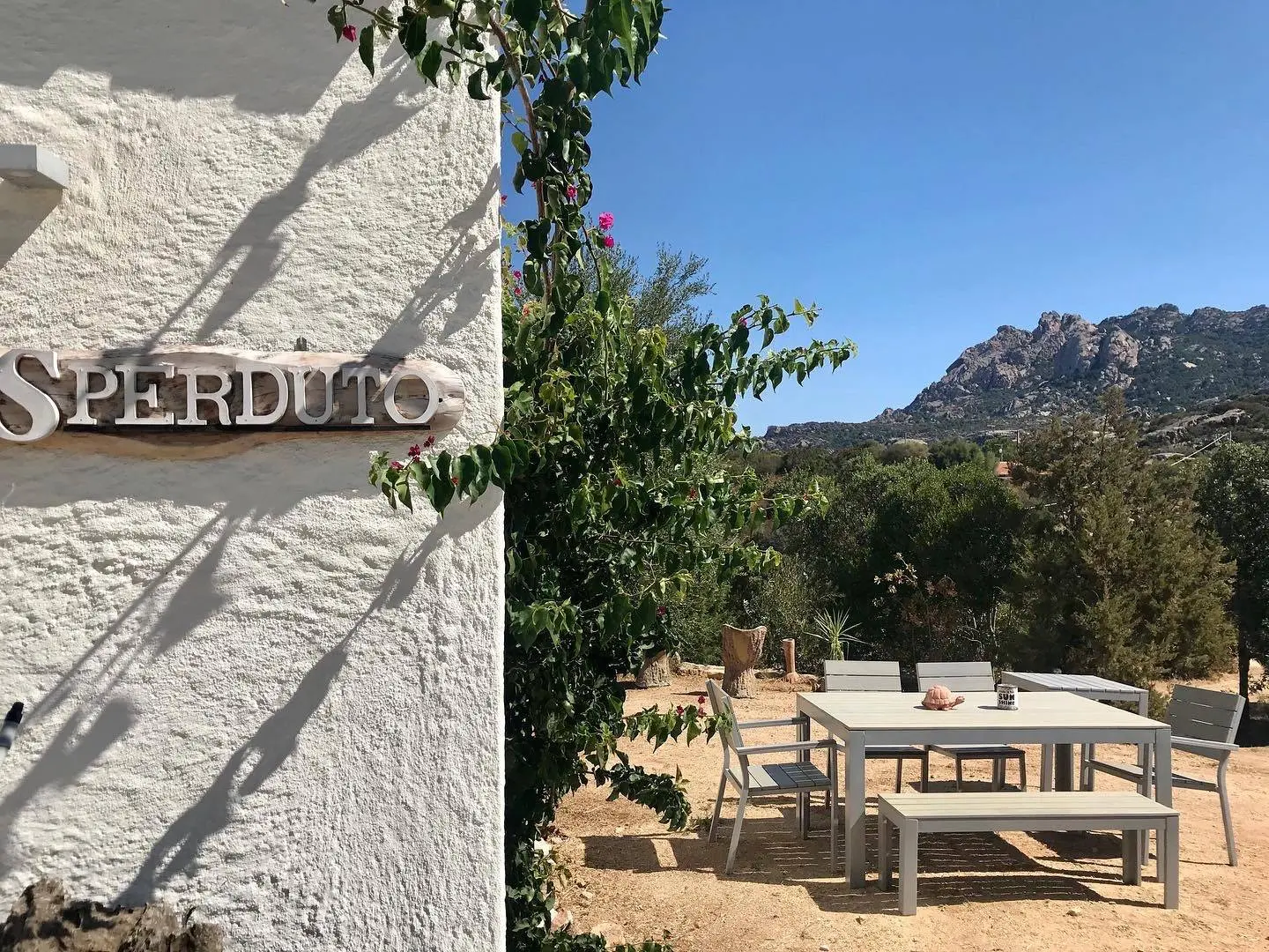 Immagine per Villa in vendita a Olbia SAN PANTALEO - VIA STAZZI VADDI LONGA 