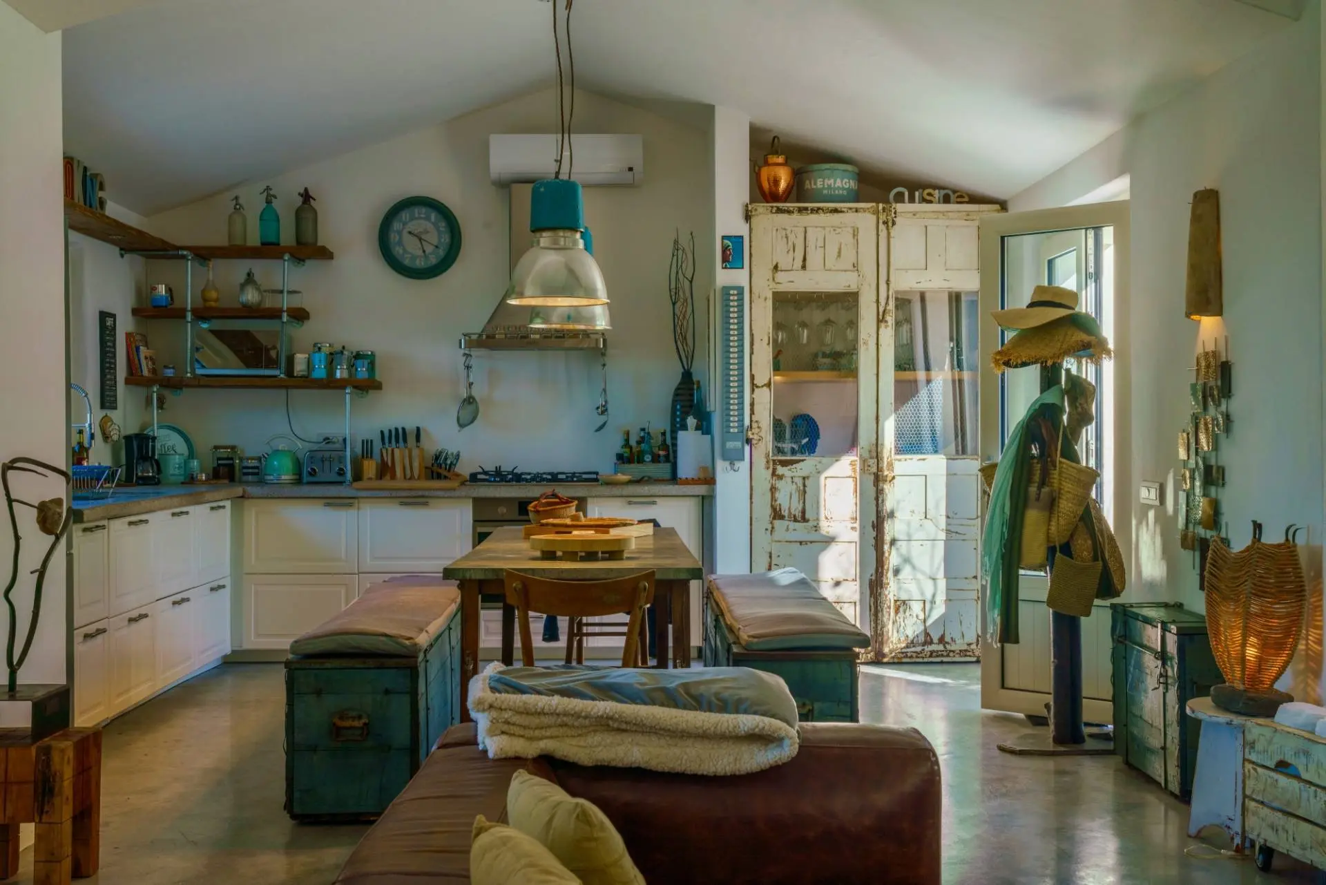 Immagine per Villa in vendita a Olbia SAN PANTALEO - VIA STAZZI VADDI LONGA 