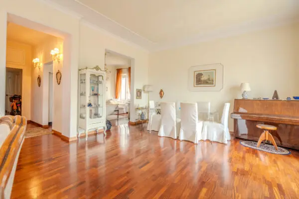 Appartamento via Nerola 16, Roma