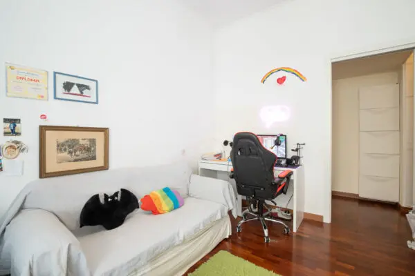 Appartamento via Nerola 16, Roma