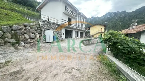 Villa Bifamiliare via Ruca, Zone