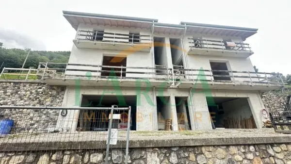 Villa Bifamiliare via Ruca, Zone