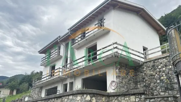 Villa Bifamiliare via Ruca, Zone