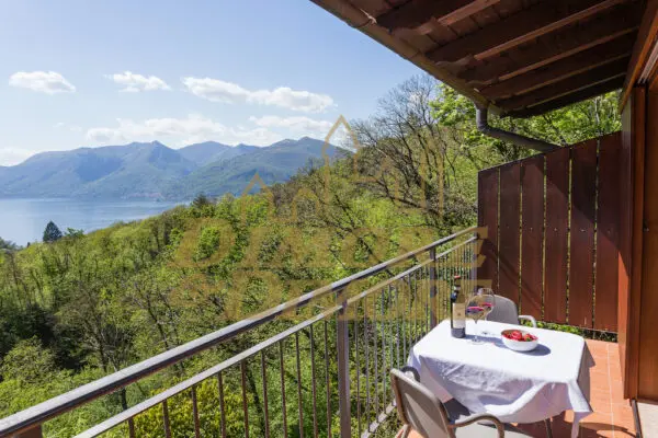 Villa A Schiera 2, Dumenza