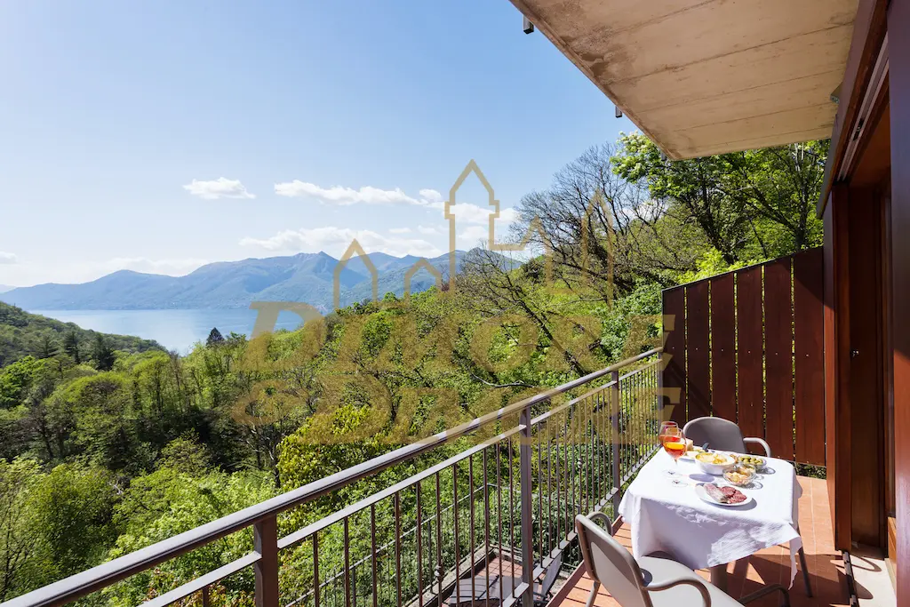 Immagine per Villa a schiera in vendita a Dumenza 2