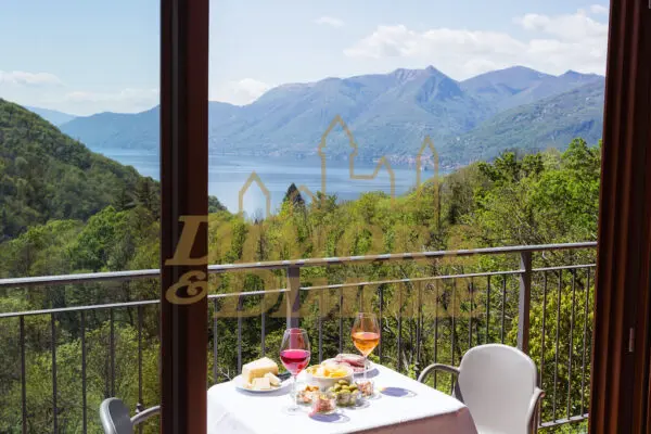 Villa A Schiera 2, Dumenza