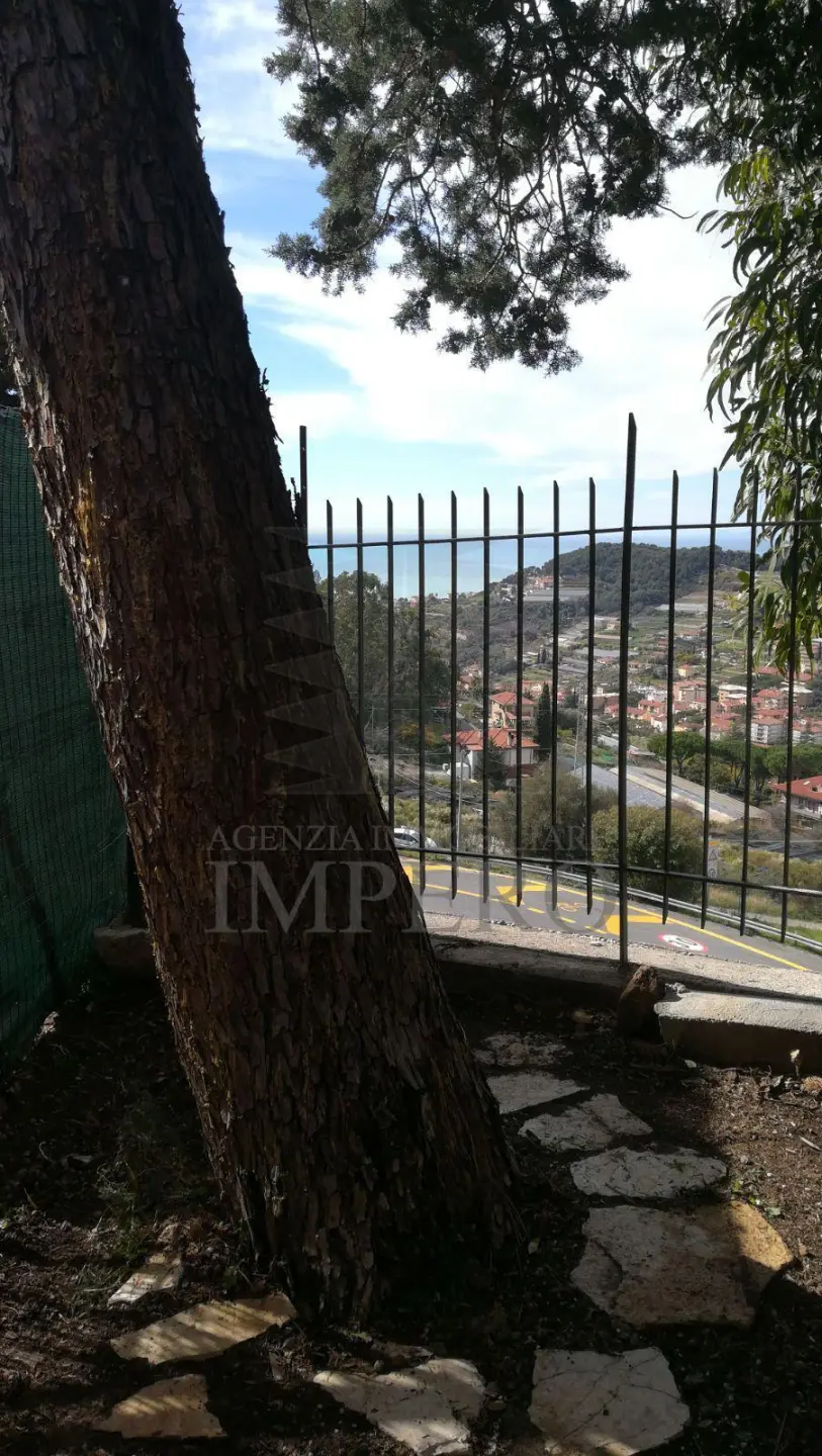 Immagine per Trilocale in vendita a Bordighera via Generale Vincenzo Rossi 79