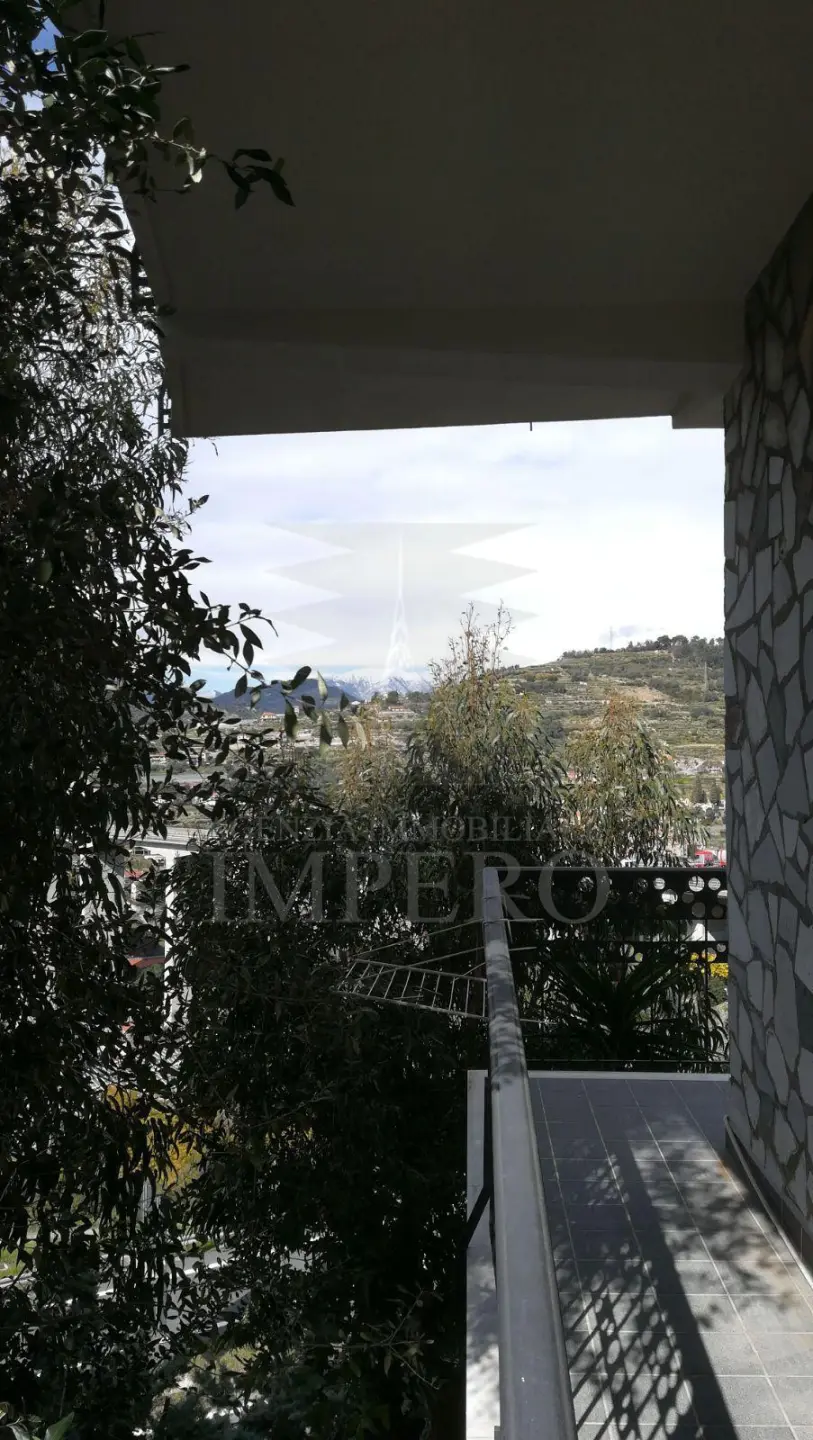 Immagine per Trilocale in vendita a Bordighera via Generale Vincenzo Rossi 79