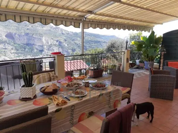 Porzione Di Casa 111, Ventimiglia