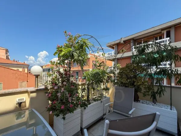 Bilocale via Vittorio Emanuele Ii 60, Bordighera