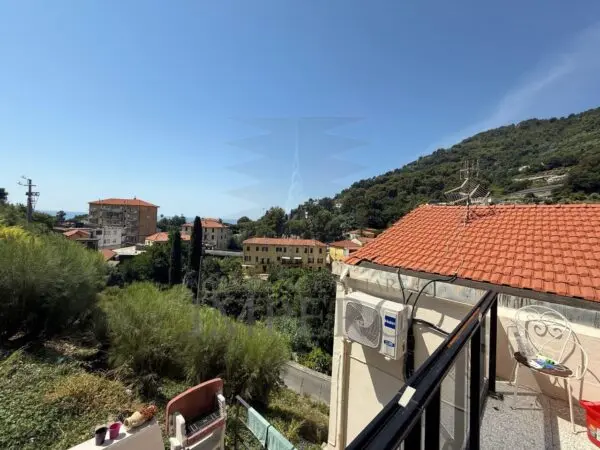 Monolocale via Anacleto Hughes 79, Ventimiglia