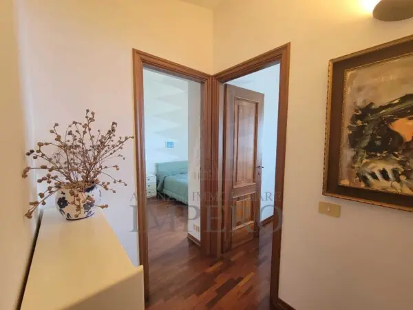 Villa via Alle Ville 12, Ventimiglia