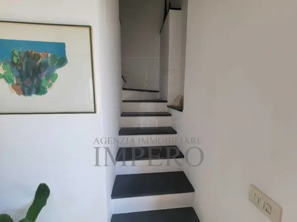 Villa via Alle Ville 12, Ventimiglia