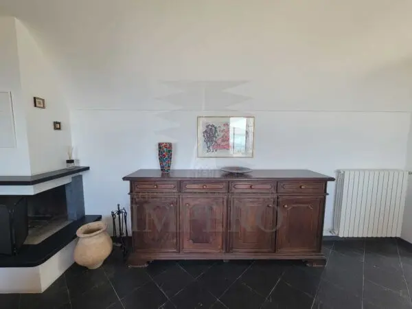 Villa via Alle Ville 12, Ventimiglia
