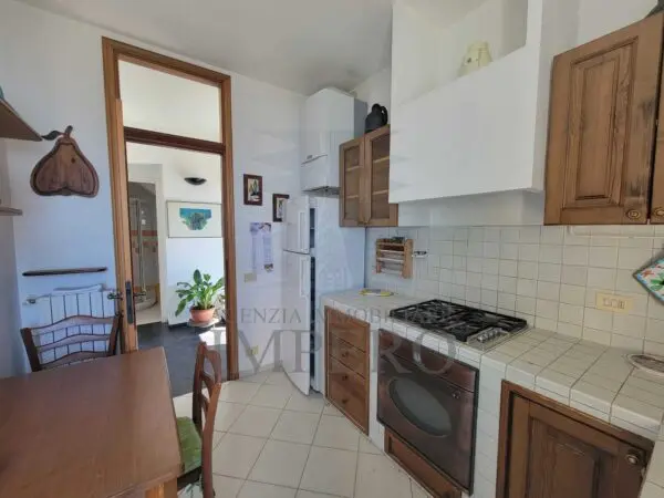 Villa via Alle Ville 12, Ventimiglia
