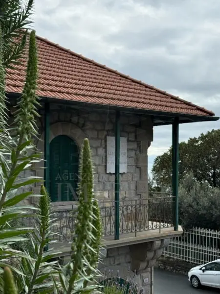 Quadrilocale via Vico Hanbury 7, Ventimiglia