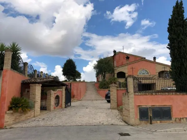 Villa via Passarini, Recanati