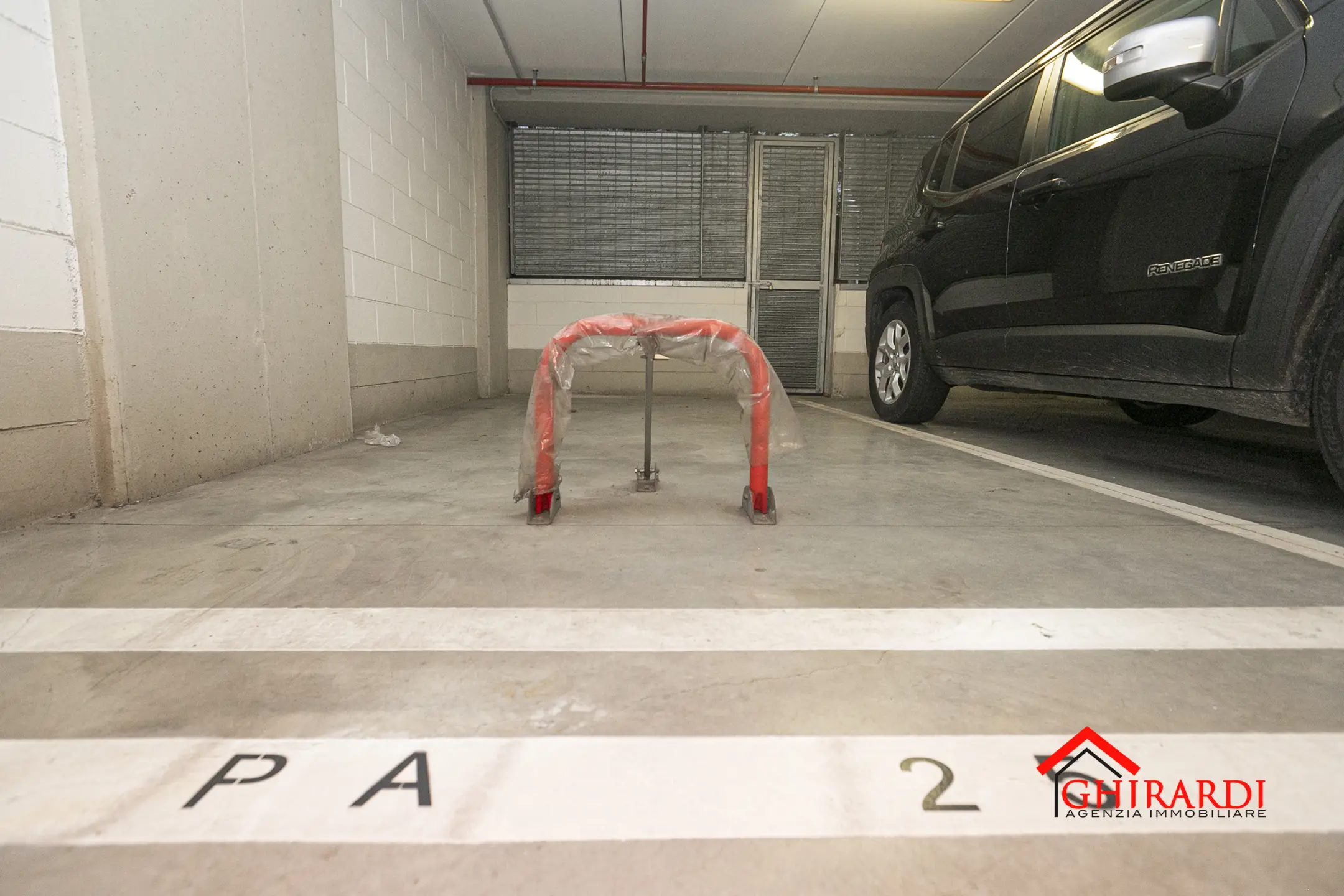 Immagine per Garage in vendita a Genova via Ferro