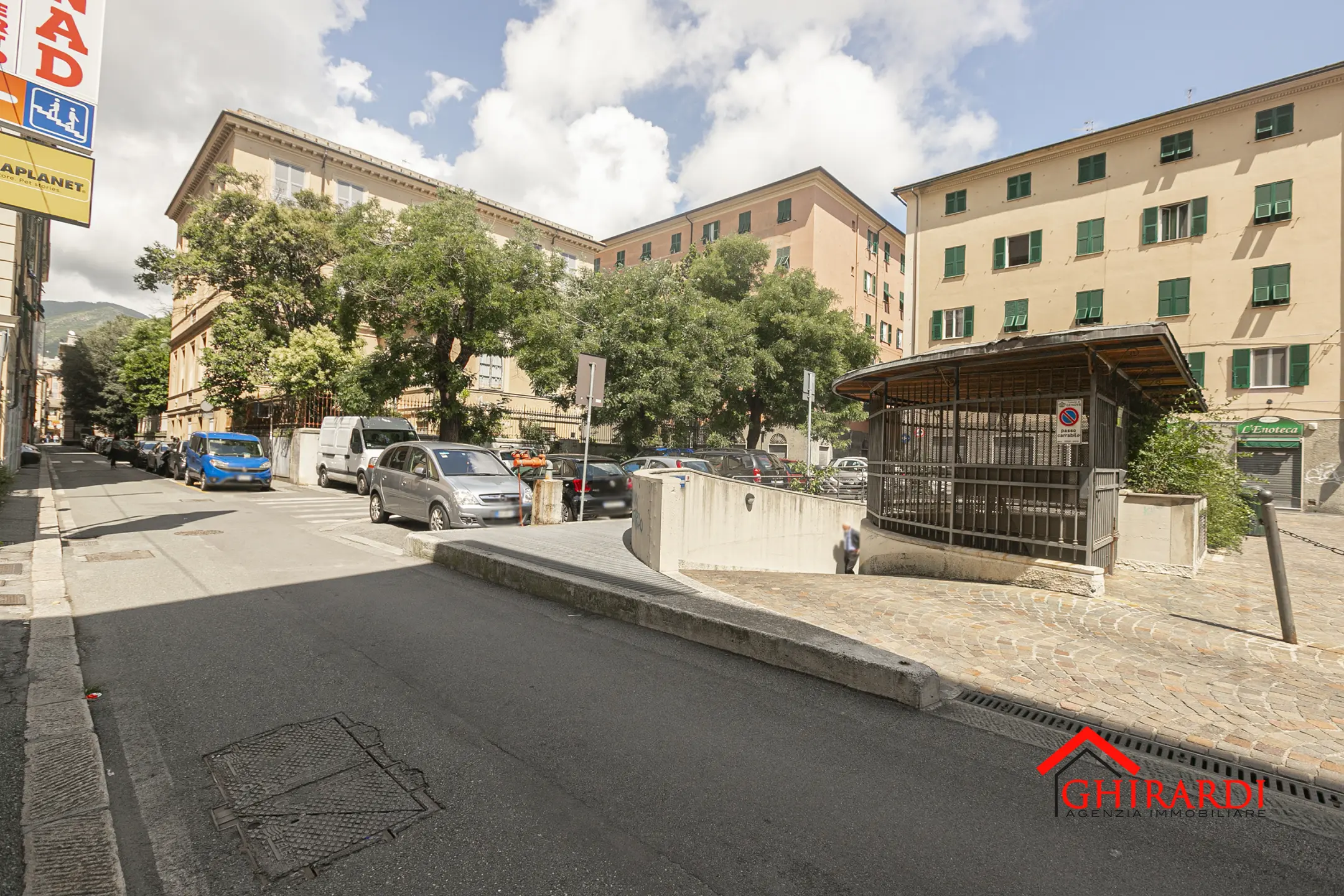 Immagine per Garage in vendita a Genova via Ferro