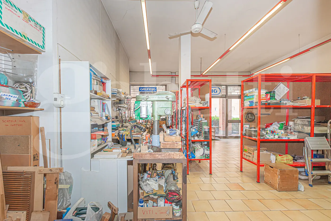 Immagine per Negozio in vendita a Rivoli via Piave 54