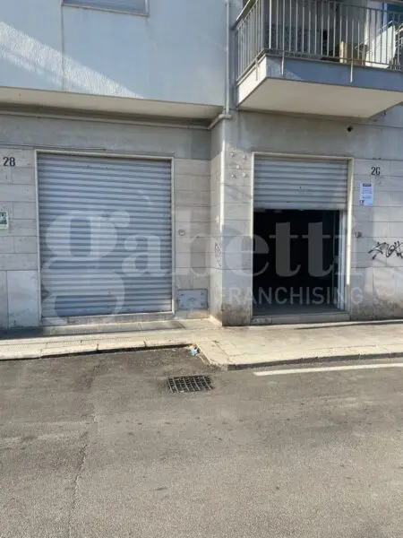 Negozio via Del Milite Ignoto, Barletta