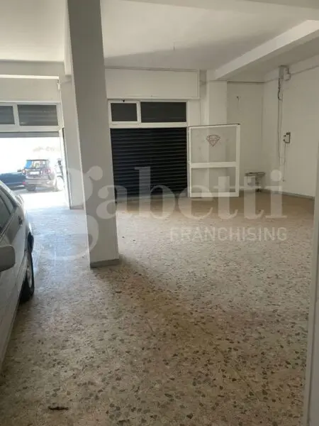 Negozio via Del Milite Ignoto, Barletta