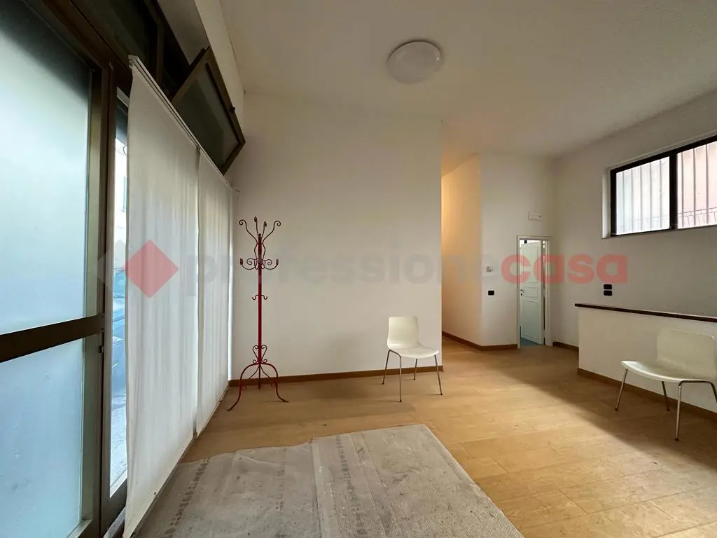 Immagine per Ufficio in affitto a Arezzo via Curtatone