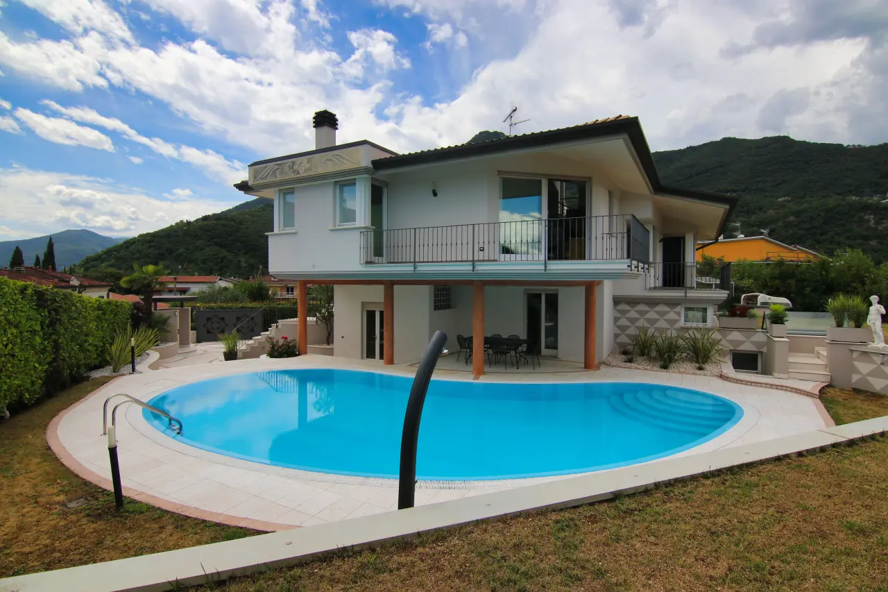 Immagine per Villa Indipendente in Affitto 4+4 a Roè Volciano Via Dosso Del Fieno