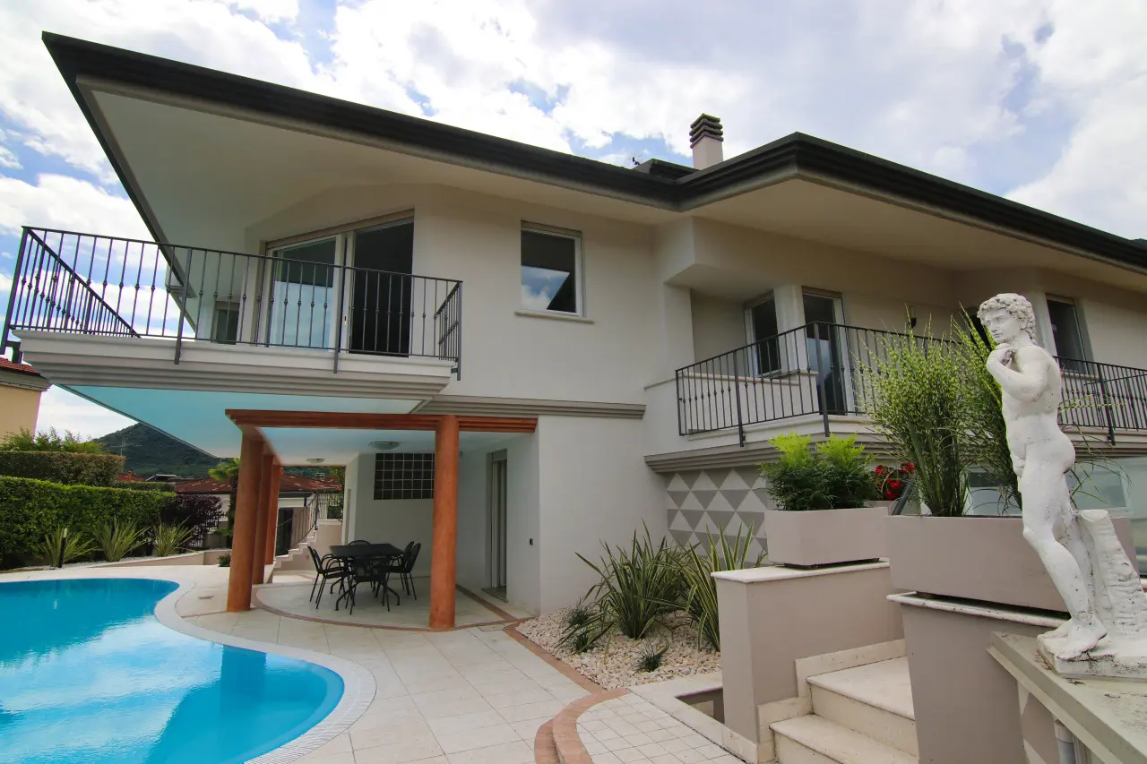 Immagine per Villa Indipendente in Affitto 4+4 a Roè Volciano Via Dosso Del Fieno