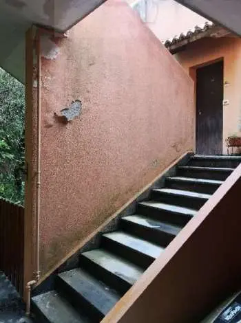 Appartamento via Sanda Frazione Cornaro, Savona