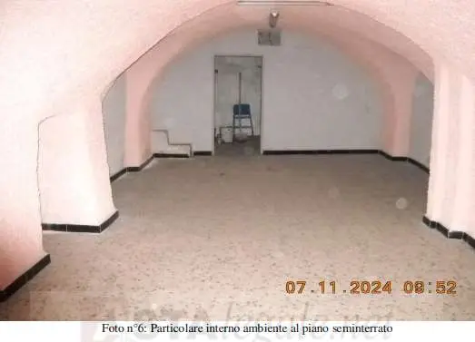 Negozio via Eroi Camporossesi, Camporosso