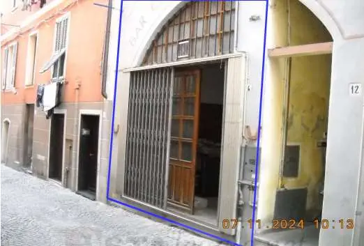 Negozio via Eroi Camporossesi, Camporosso