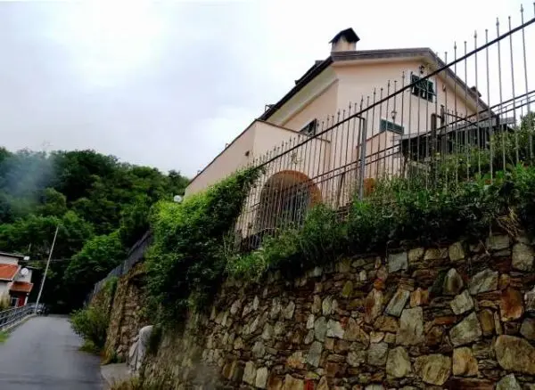 Casa Indipendente via Firpi 1, Vezzi Portio