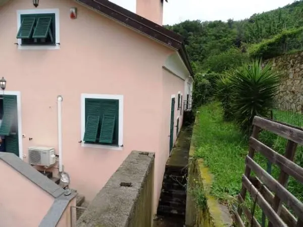 Casa Indipendente via Firpi 1, Vezzi Portio