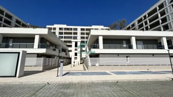 Bilocale via Giovanni Amendola 156, Bari