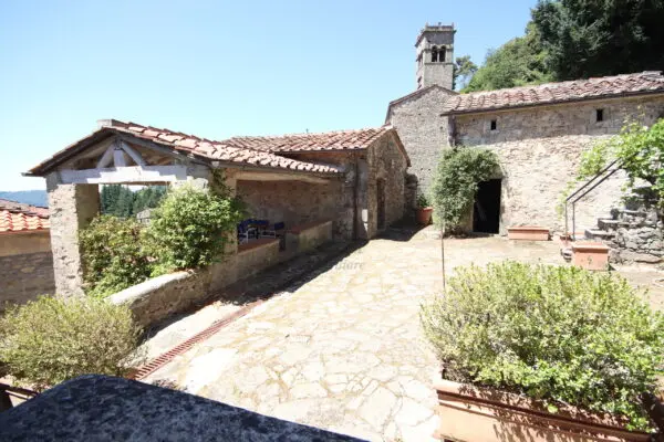 Casale via Località Lastrico 7, Pescaglia