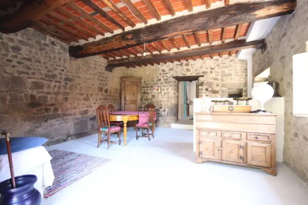 Casale via Località Lastrico 7, Pescaglia