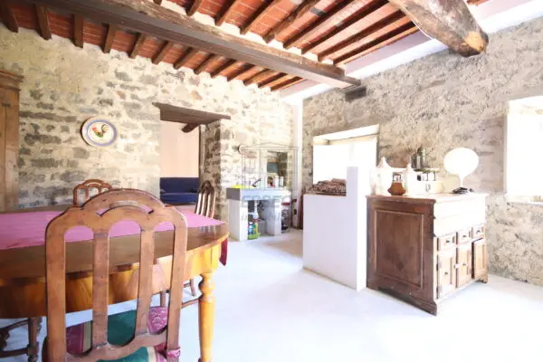 Casale via Località Lastrico 7, Pescaglia