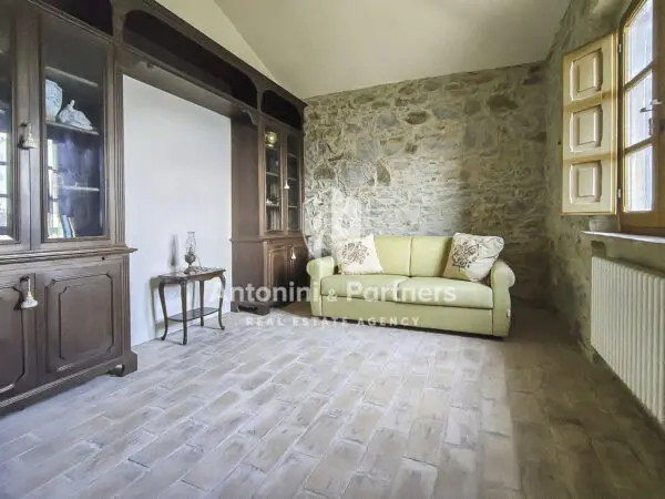 Casale strada Provinciale 373, Todi