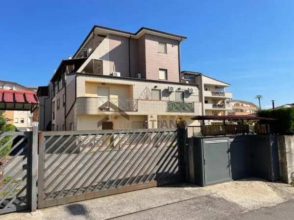 Appartamento via Sibari 17, Zumpano