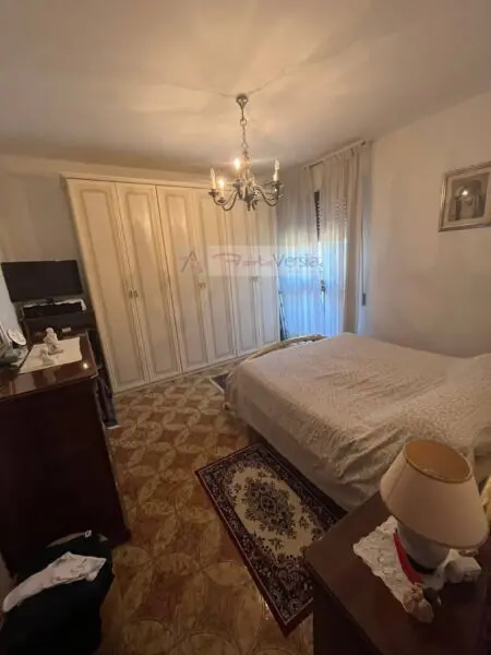Appartamento via, Massa