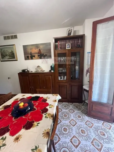 Appartamento via, Massa
