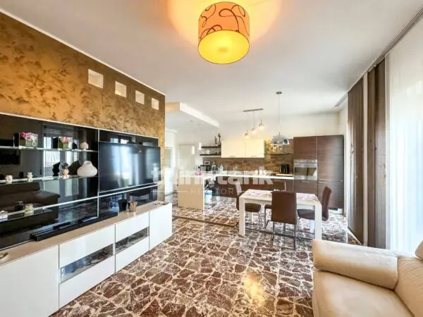 Appartamento viale Teracati, Siracusa